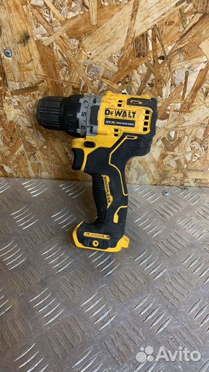 Дрель-шуруповерт dewalt 12 В XR DCD701D2-QW