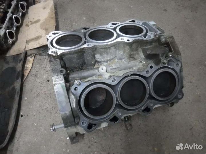 Блок цилиндров Nissan Teana VQ25DE