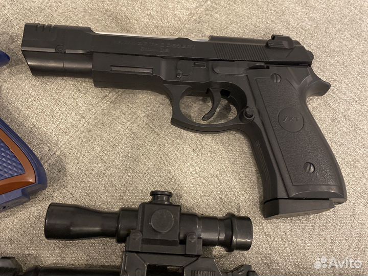 Набор полицейского, пистолеты