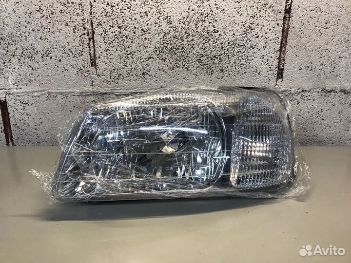 Фара левая Hyundai Accent седан 1999-2012