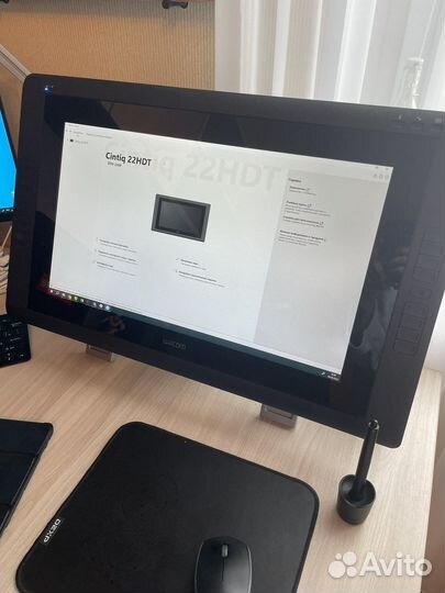 Графический экран Wacom Cintiq 22HD Touch
