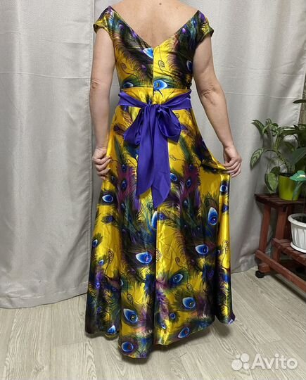 Платье женское