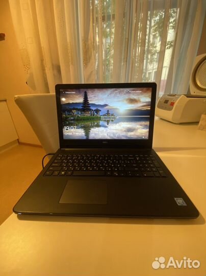 Ноутбук dell inspiron 15