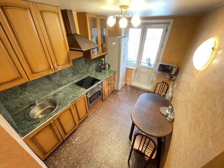 2-к. квартира, 51 м², 5/5 эт.