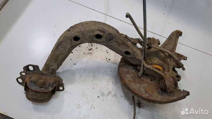 Ступица (кулак, цапфа) левая задняя BMW 3 E46