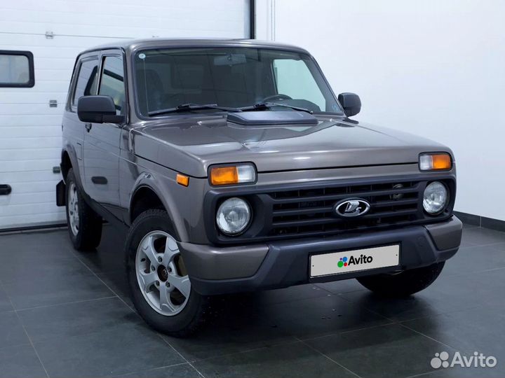 LADA 4x4 (Нива) 1.7 МТ, 2018, 56 133 км