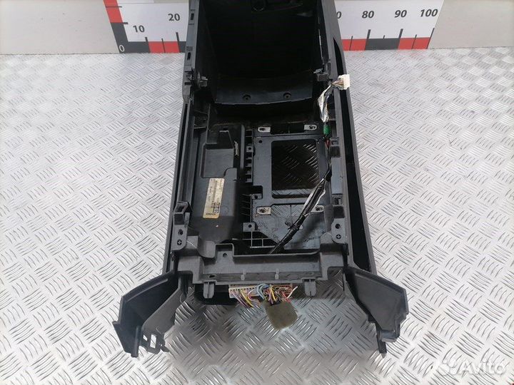 Подлокотник для Infiniti QX56 (JA60) 96994ZQ10B