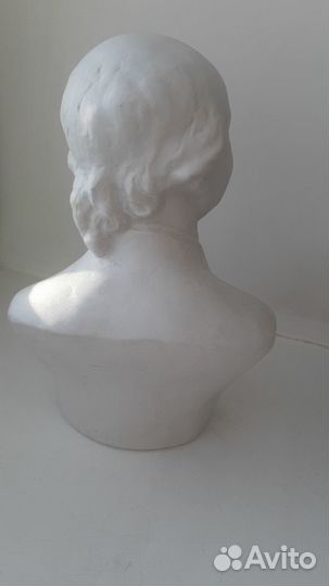 Бюст Ломоносов М В