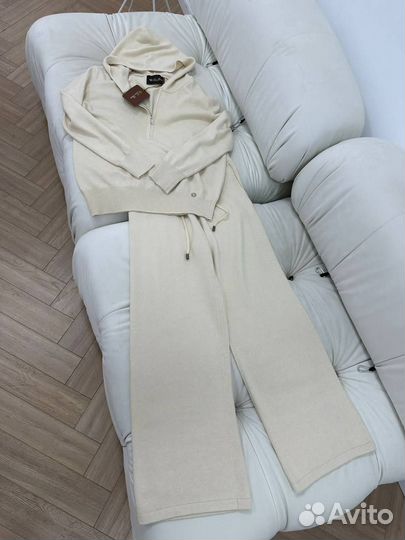 Кашемировый костюм Loro Piana S.M.L