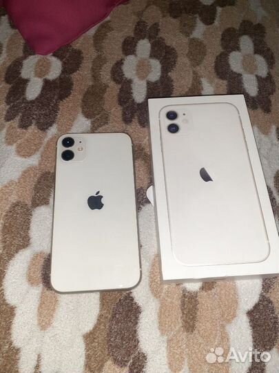 iPhone 11, 64 ГБ