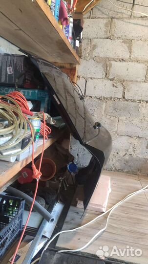 Крышка багажника Dodge Caliber