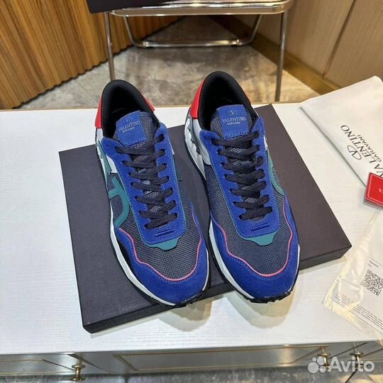 Кроссовки valentino