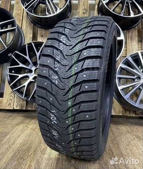 Kumho WinterCraft SUV Ice WS31 235 R17 106T