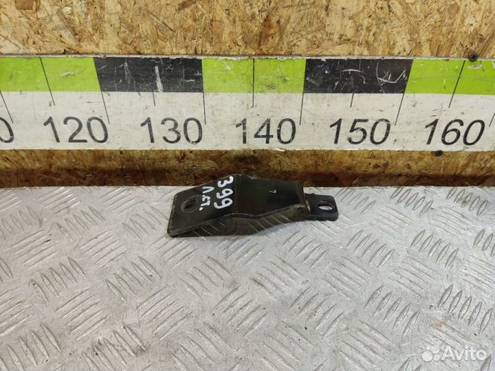 Петля багажника левая Range rover sport 2005-2012