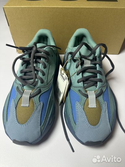 Кроссовки adidas yeezy boost 700 v2