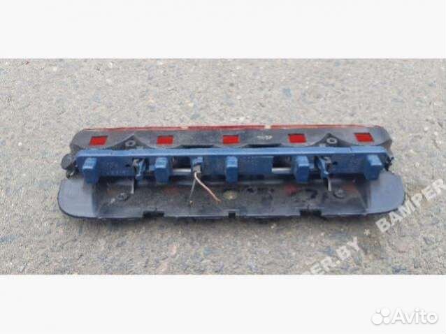 Дополнительный фонарь (Стоп-сигнал) Renault Megane