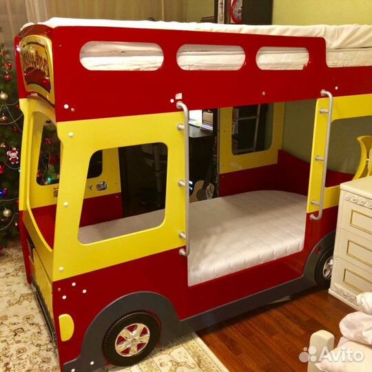 Двухъярусная кровать - автобус Милли Бас