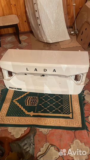 Крышка багажника с петлями LADA веста