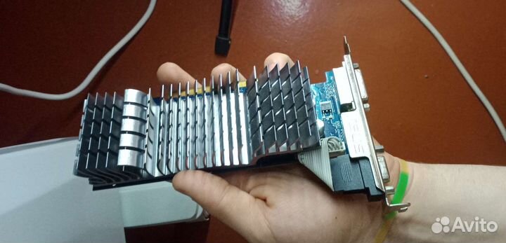 Видеокарта Nvidia Geforce GT210 и оперативки торг