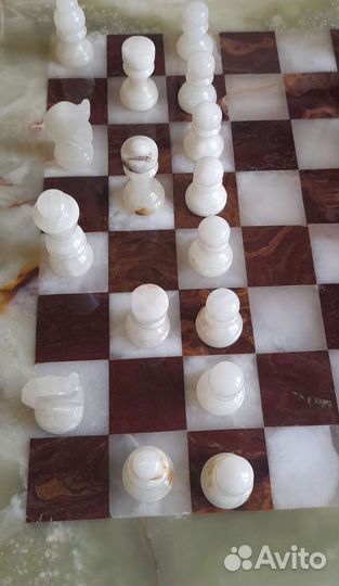 Шахматы из оникса ручная работа