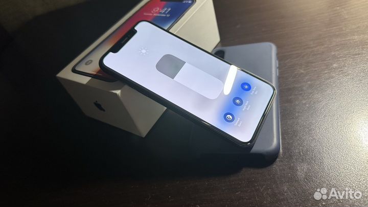 Телефон iPhone x