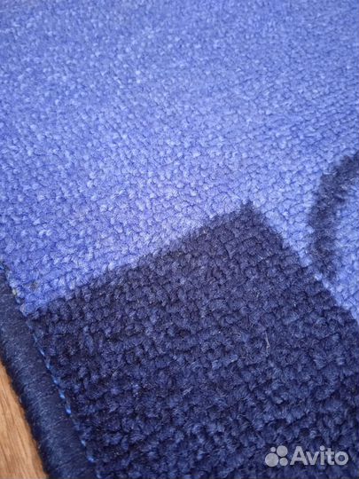 Набор ковриков для ванны и туалета (2шт, новые)