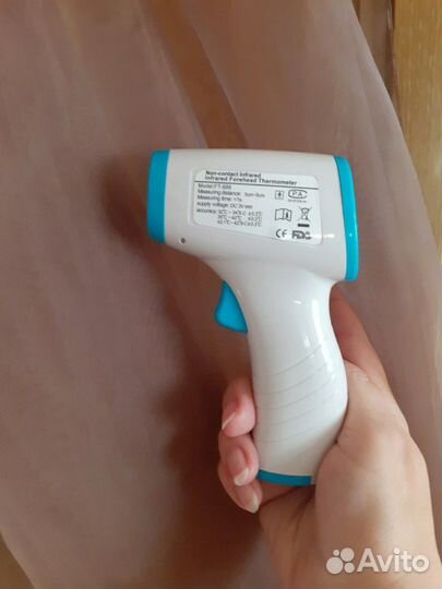 Термометр бесконтактный новый
