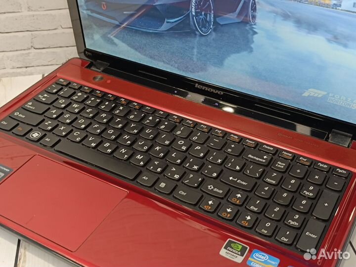 Красивый ноутбук Lenovo Core i5/6gb/Nvidia GeForce