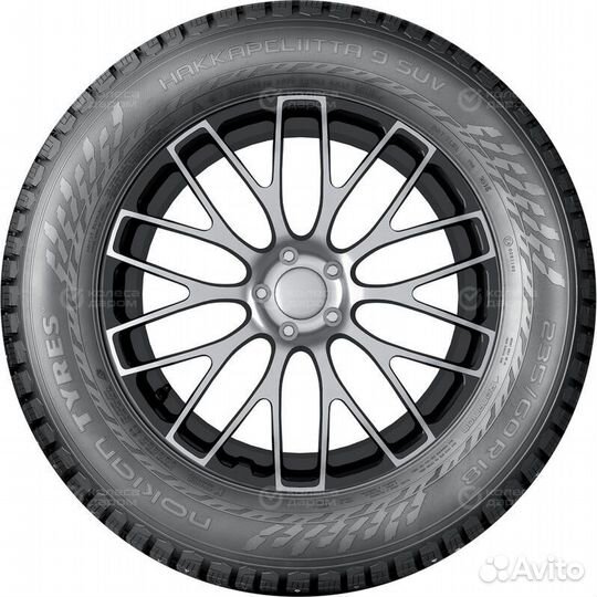 Nokian Tyres Hakkapeliitta 9 SUV 215/60 R17 100T