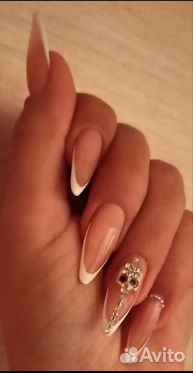 Мастер маникюра и педикюра