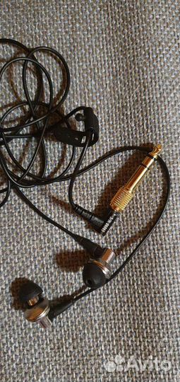 Внутриканальные Hi-Res наушники Dunu Titan 3