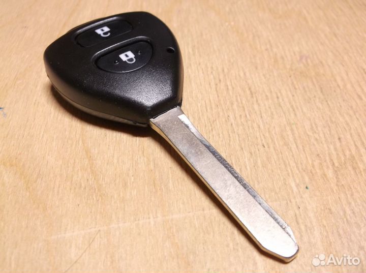 89071-0F060 Toyota remote key 2 buttons Valeo