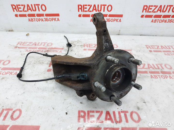 Поворотный кулак передний левый Ford Focus CB4