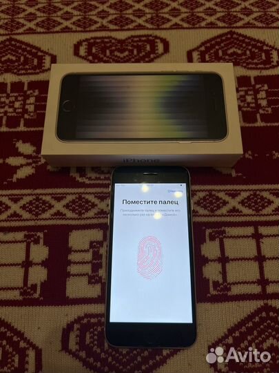 iPhone SE (2022), 64 ГБ