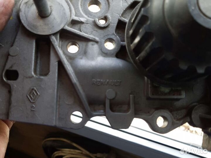 Водяной насос Логан, Сандеро, Ларгус