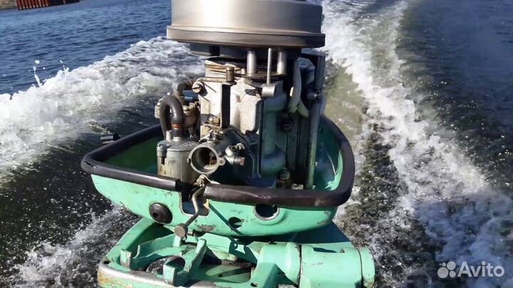 Лодка с мотором