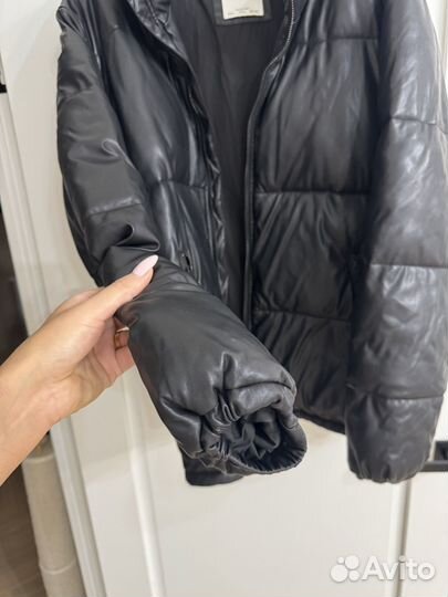 Пуховик кожаный Bershka L