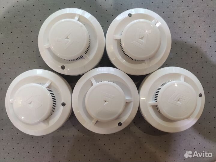 Извещатель пожарный дымовой ип 212-142 к/т 5 штук