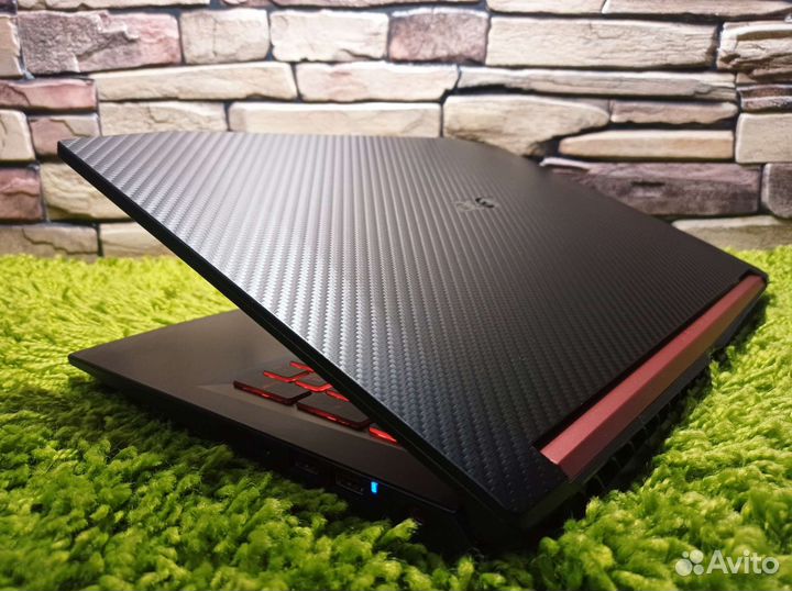 Acer Nitro 5 Core i5-8300H 12Gb NVMe GTX 1050 Ti
