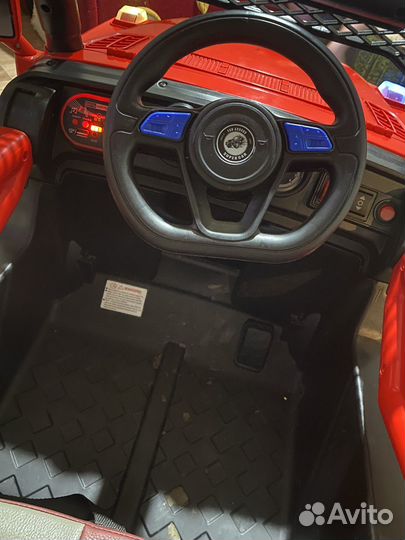 Детский электромобиль