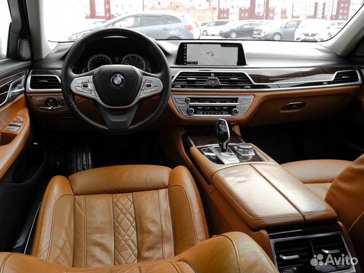 BMW 7 серия 3.0 AT, 2015, 120 211 км