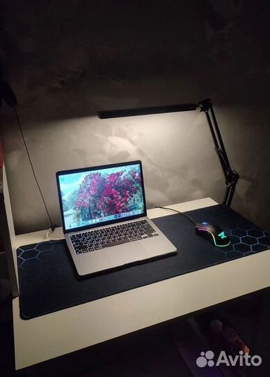 Светильник настольный светодиодный