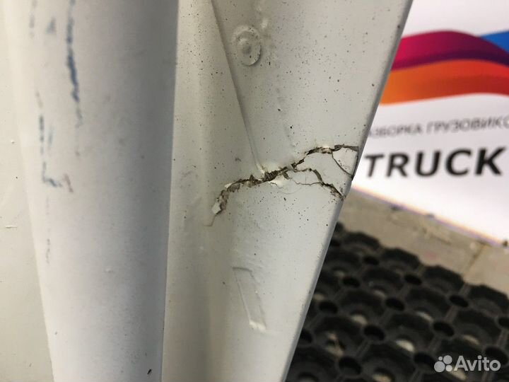 5000936423 Спойлер кабины правый Renault Magnum