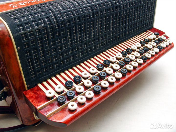 Баян Кировский-3