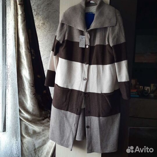 Пальто вязанное