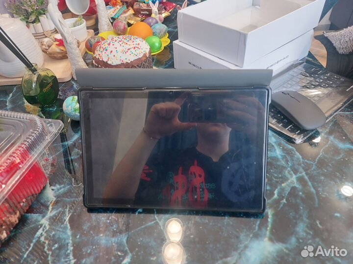 Планшет с клавиатурой и мышкой