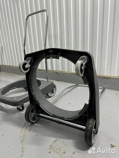 Тележка для пылеводососа 60- 70 литров