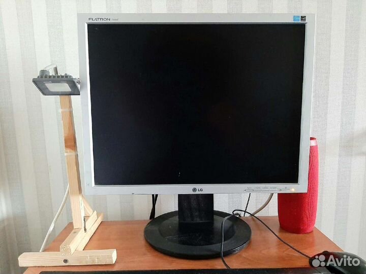 Монитор LG flatron