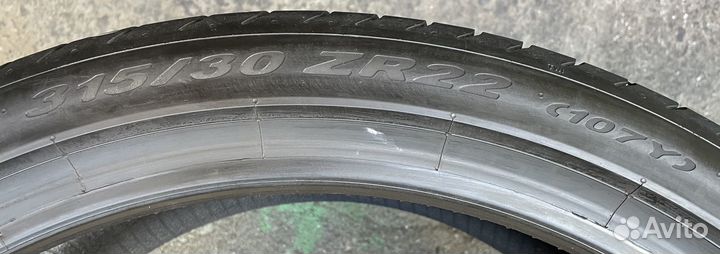 Pirelli P Zero 315/30 R22