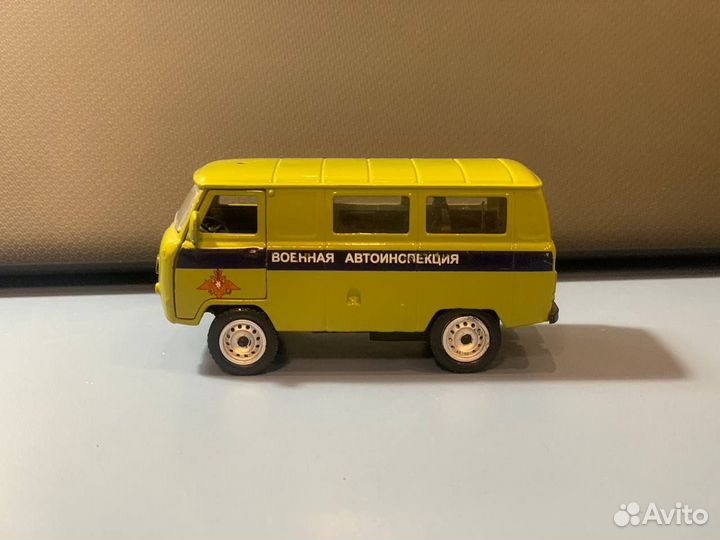 УАЗ -39625 (Буханка ) 1:43